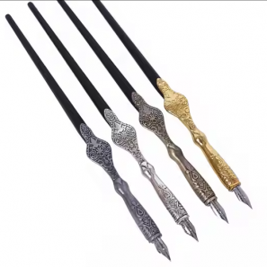 Creative Retro Calligraphy Dip Pen with Wood Handle Stainless Steel Tip 