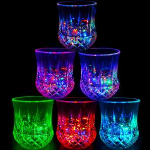 Colorful Glowing Pineapple Cup Changes Color With Water Pour